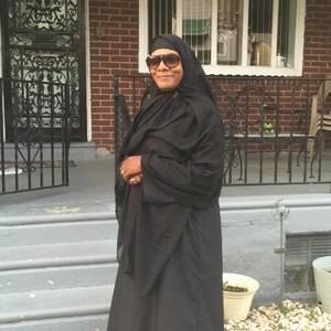 Meet your Posher, Deandria