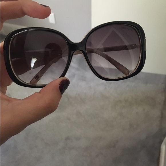 Tommy Hilfiger sunglasses - Picture 1 of 2