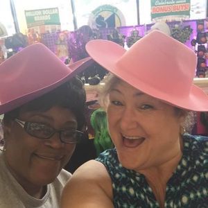 Meet your Posher, Donna