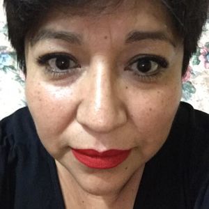 Meet your Posher, Elvira