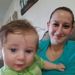 Meet your Posher, Desiree