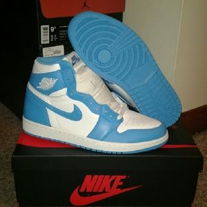 Jordan retro 1 UNC