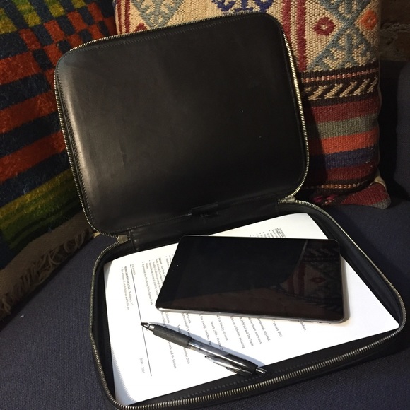 Gucci black portfolio