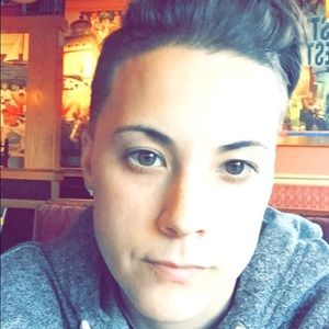 Meet your Posher, Leeann