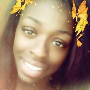 Meet your Posher, Ebbz