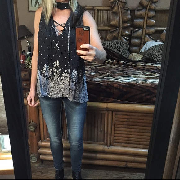 Price drop!!!  Black floral top
