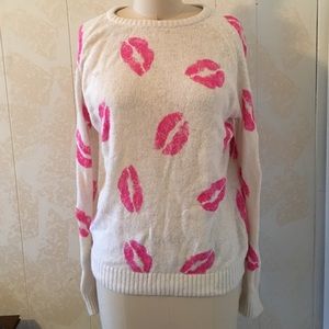 Lips sweater