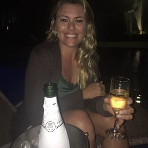 Meet your Posher, Helena