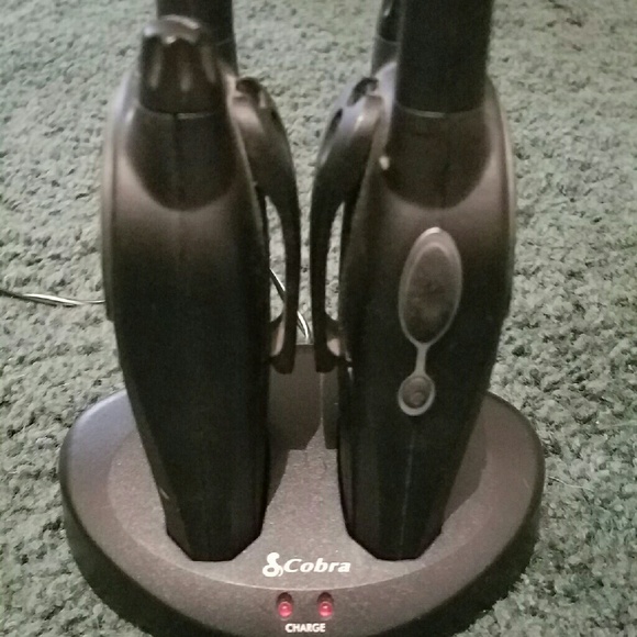 COBRA WALKIE TALKIES - Picture 1 of 3