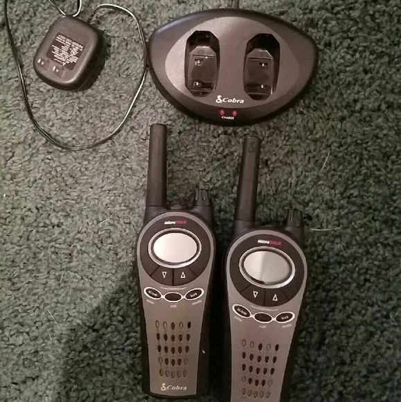 COBRA WALKIE TALKIES - Picture 3 of 3