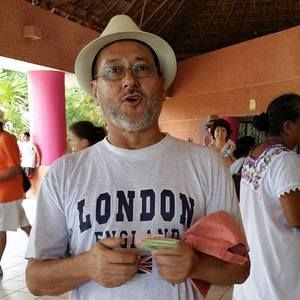 Meet your Posher, Manuel