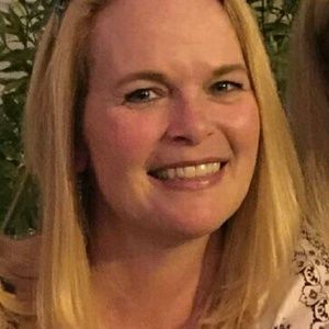 Meet your Posher, Maura