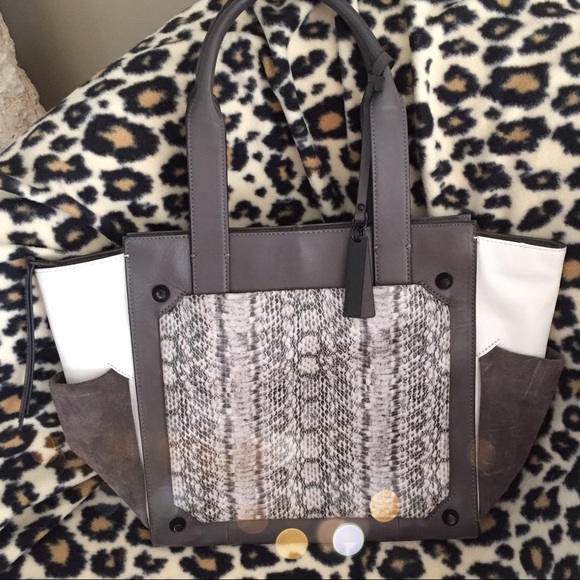 Vince Camuto Handbags - Vince Camuto Snakeskin Bag