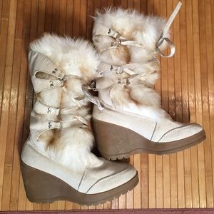 Vegan fur winter wedge boots