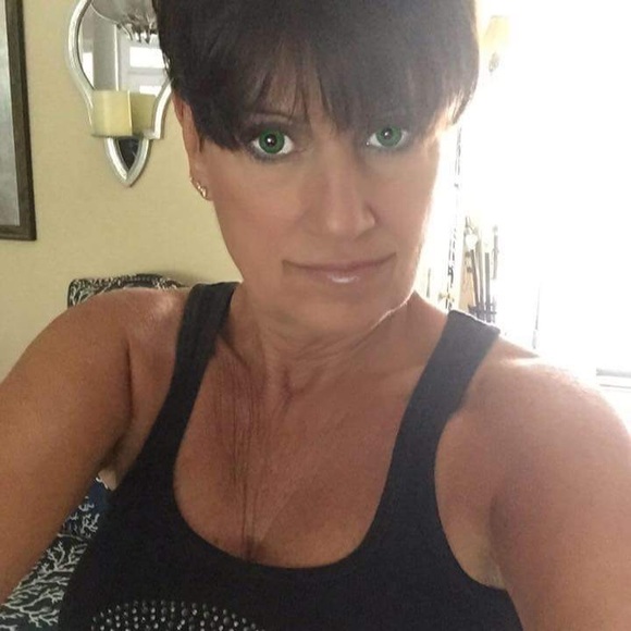 Meet your Posher, Gail - Picture 1 of 1