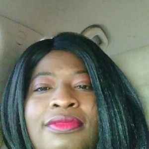 Meet your Posher, Carla