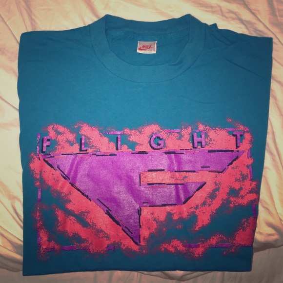 ✈️🏀Deadstock 80s Vintage Nike Flight tee 🏀✈️