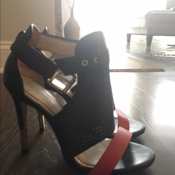 Pour La Victoire sandals - Picture 2 of 4