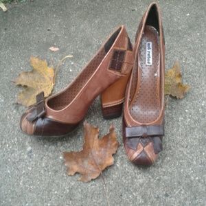 Vintage style chunky heels