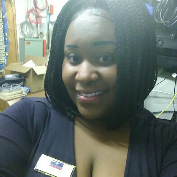 Meet your Posher, Jameelah - Picture 1 of 1