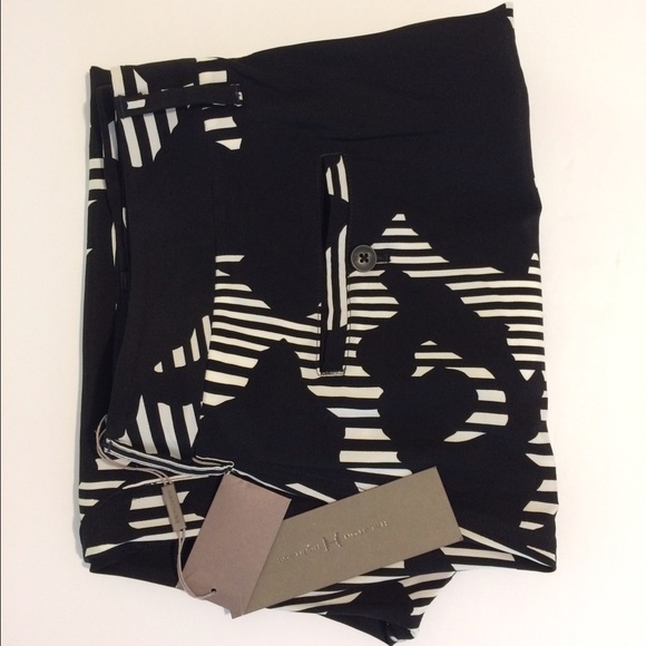 ❌❌❌❌🎉HP🎉 NWT Halston Heritage Cropped Pants - Picture 2 of 3