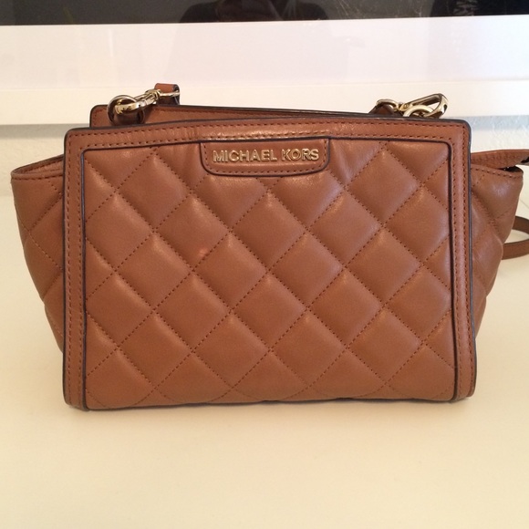 Quilted Michael Kors Crossbody Bag