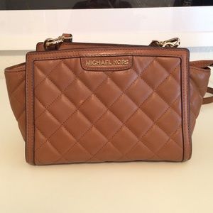 Quilted Michael Kors Crossbody Bag