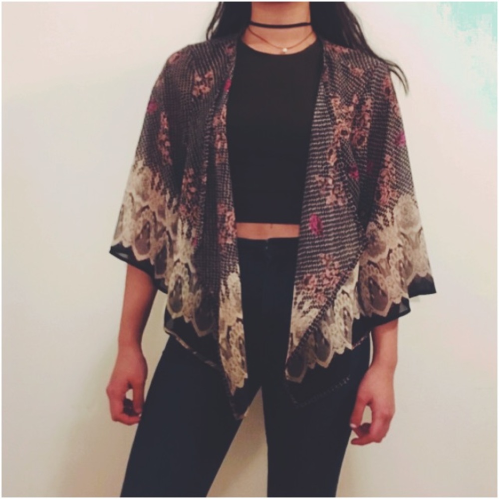 Floral printed kimono