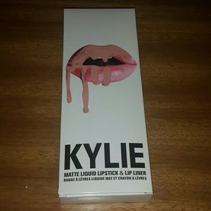 Flash Sale!!!! Kylie (Koko K)