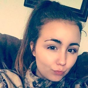 Meet your Posher, Lucy