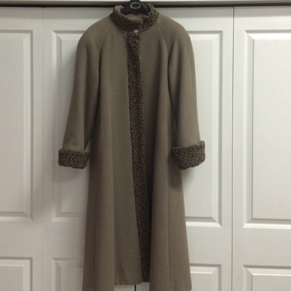 Long Coat - Leslie Fay