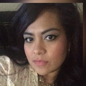 Meet your Posher, Alma