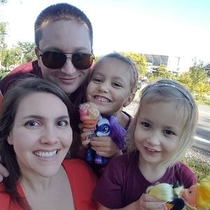 Meet your Posher, Laura