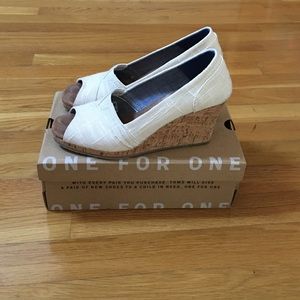 Toms classic wedge, natural linen with cork wedge