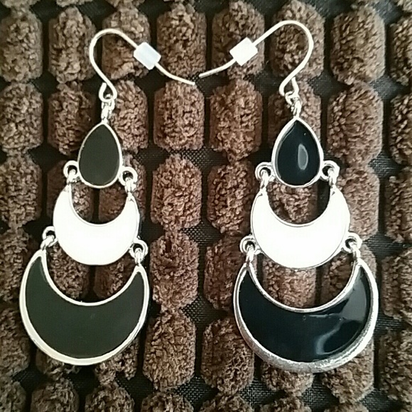 Half Moon Daggle Earrings