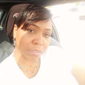 Meet your Posher, Aisha