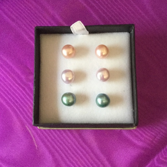 Estate Jewelry - Genuine PEARL Earring Set