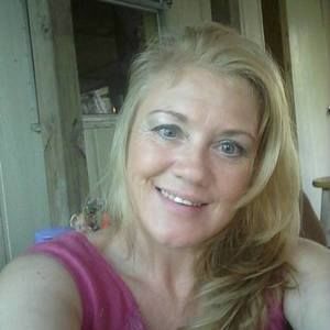 Meet your Posher, Dequita