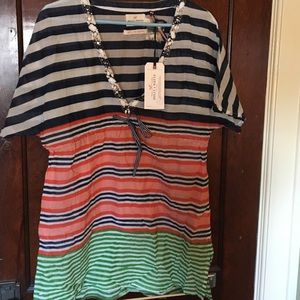 NWT Holly & White tunic