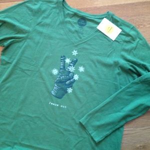 Women's Peace Out v-neck t