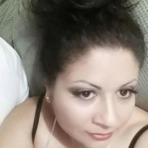 Meet your Posher, Claudia