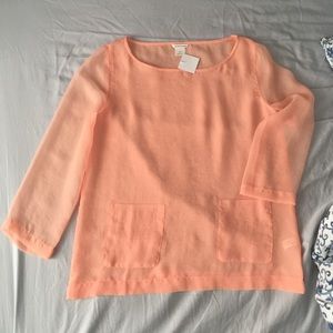 NWT Club Monaco Keely Top in Cantaloupe color