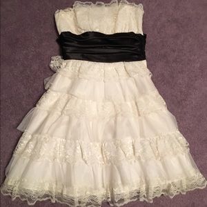 Off white lace and tool layered dress