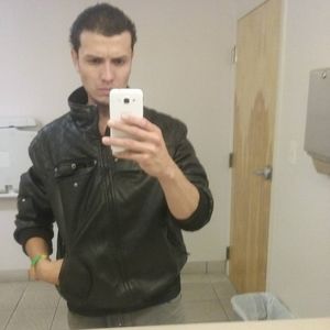 Meet your Posher, Hector