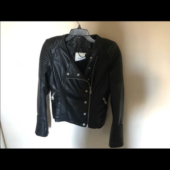 Leather jacket - Picture 3 of 3