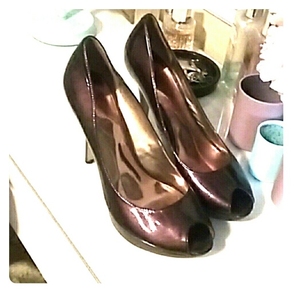 Guess brown peep toe heels