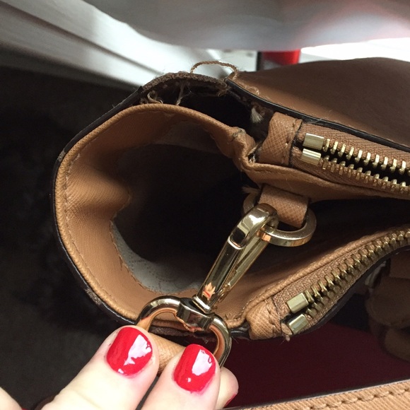 ✂️Price Cut✂️ Michael Kors Handbag - Picture 3 of 4