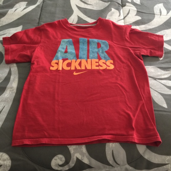 Boys Nike t shirt size small