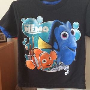 Black nemo shirt