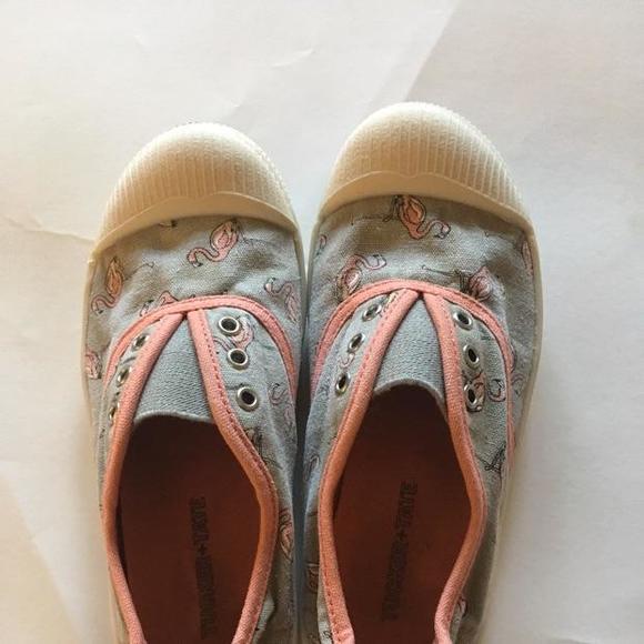 Tucker & Tate slip on shoes